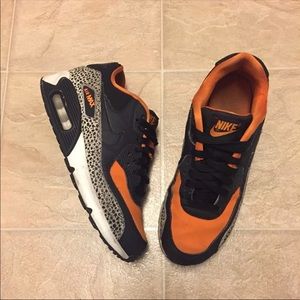 ***SOLD*** Nike Airmax 90 Safari kid’s size 6